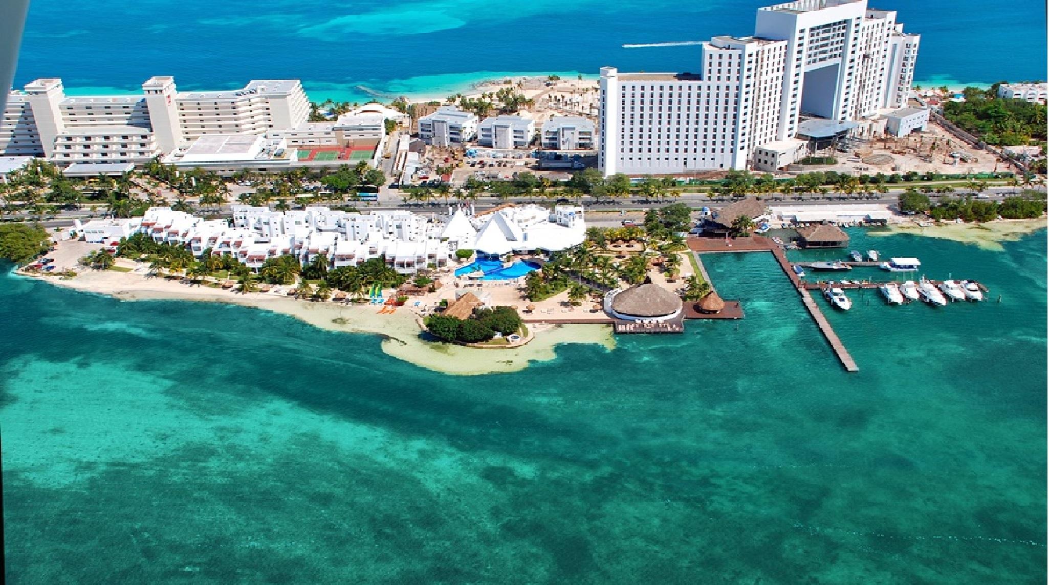Sunset Marina & Yacht Club Hotel Cancun Bagian luar foto
